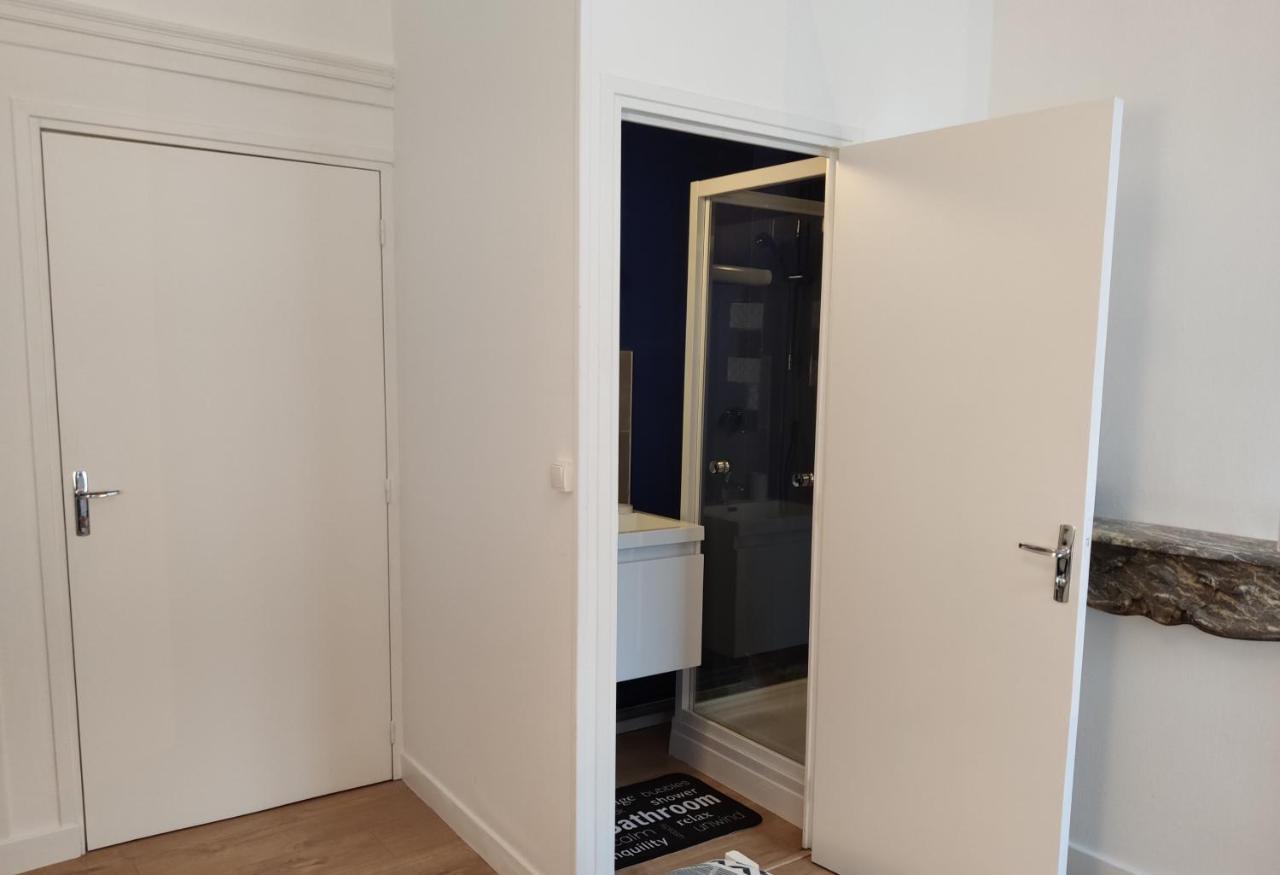Residence Musee-Home - Centre Ville Valenciennes Bagian luar foto