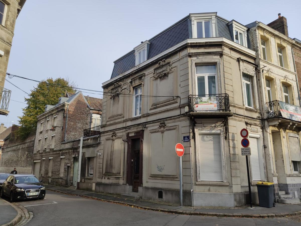 Residence Musee-Home - Centre Ville Valenciennes Bagian luar foto